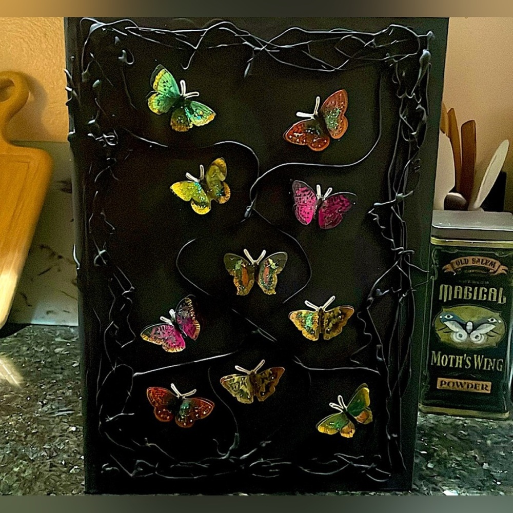 ✨📚CUSTOM ART BOOK BOX & SHADOW BOX REQUEST ✨📚 - Picture 2 of 13